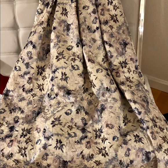 Soft Metallic Floral Dress. Party, Evening,Wedding - Picture 4 of 5